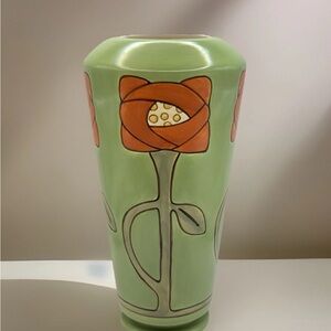 Mary Engelbreit ME 2004 Arts & Crafts Green Macintosh Rose Vase Home Collection